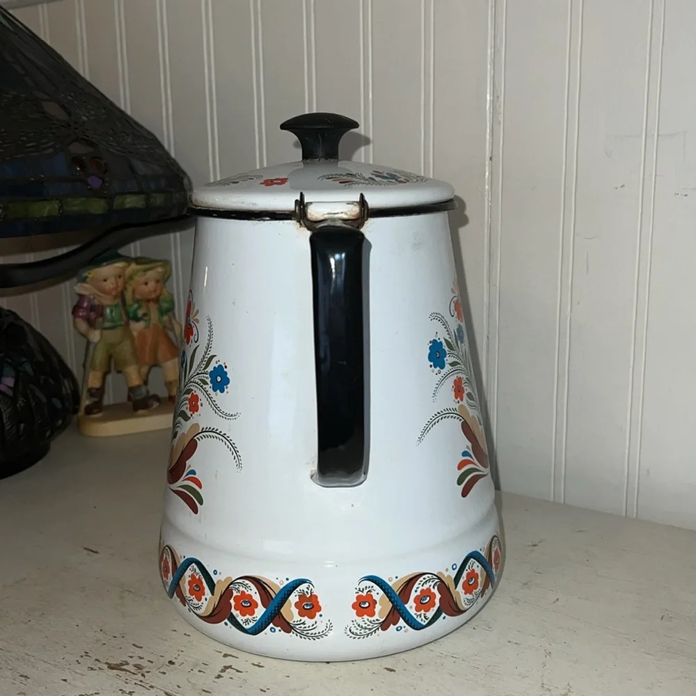 Vintage Berggren mid century flower design enamel ware coffee pot large